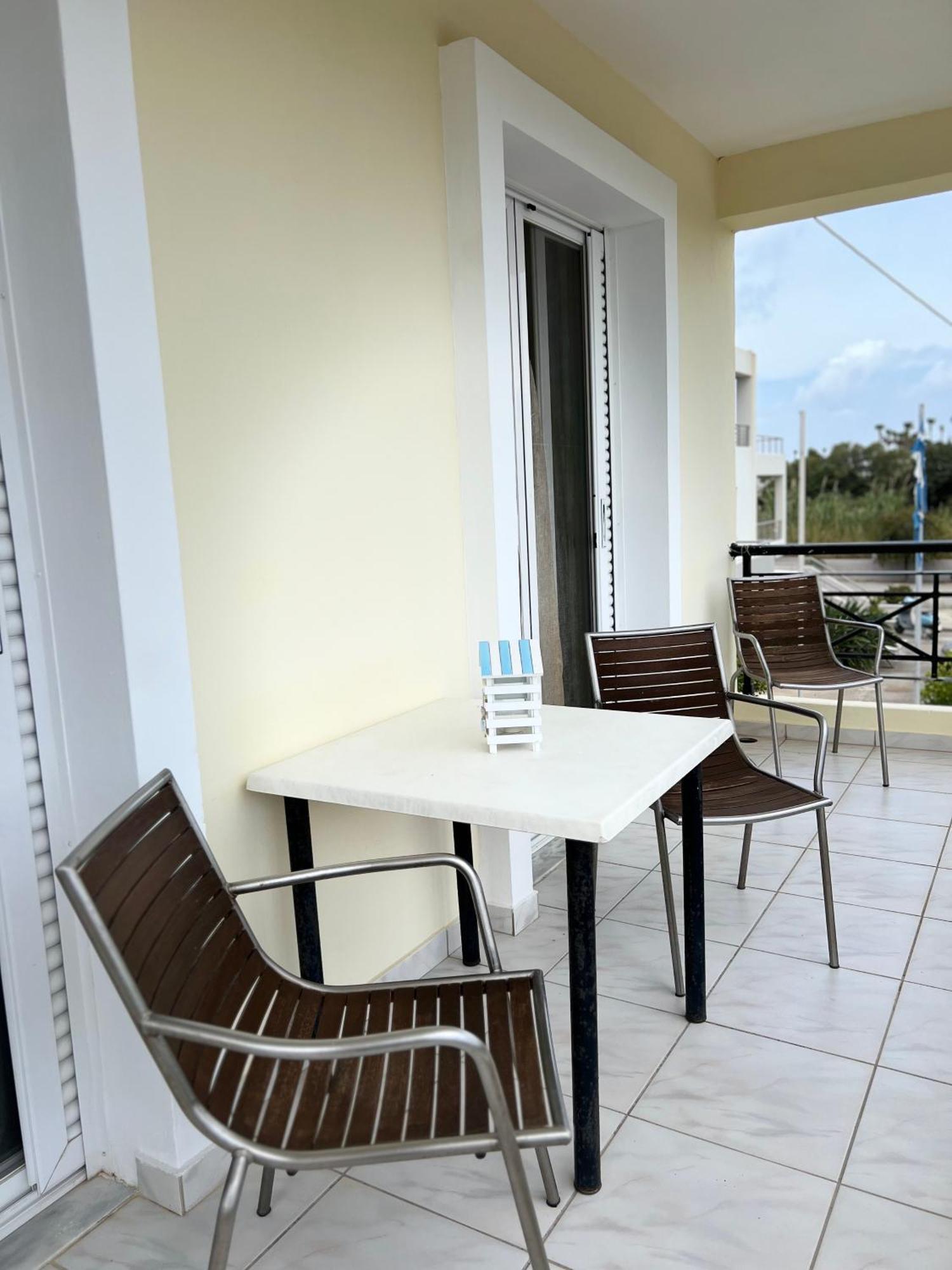 Manine Apartments Kos Town Luaran gambar